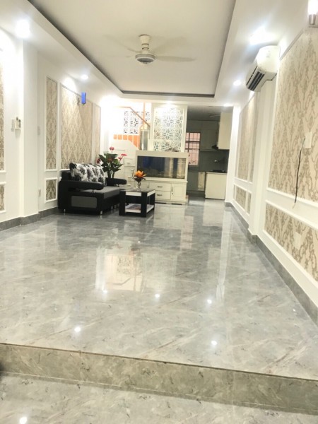 Cho thuê nhà chính chủ ngay Lê Trung Nghĩa, Quận Tân Bình, rộng 8x17m, 2 lầu