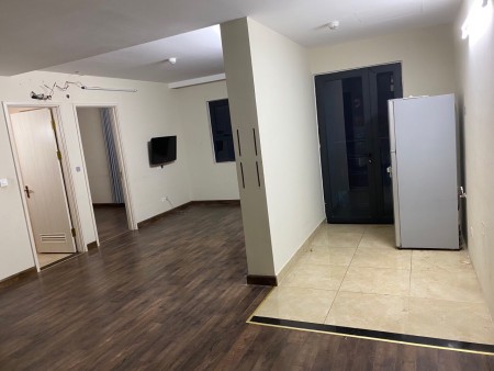 Bán căn 2 phòng ngủ, 2 vệ sinh 66m2 tại chung cư Goldseason 47 Nguyễn Tuân bc Đông Nam
