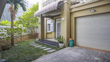 Bán nhanh biệt thự Ciputra căn góc 219m2, 3.5 tầng đồ cơ bản giá tốt - 0974606535.