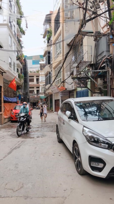 Nhà 8 tầng, phố Phạm Văn Đồng- CG, 42m2, Ô tô. Kinh doanh. Giá 8 tỷ6