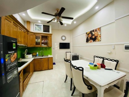 Bán nhà lô góc, ngõ 43 Trung Kính 5 tầng full nội thất dt 46m2 giá 5.4 tỷ LH 0392969999