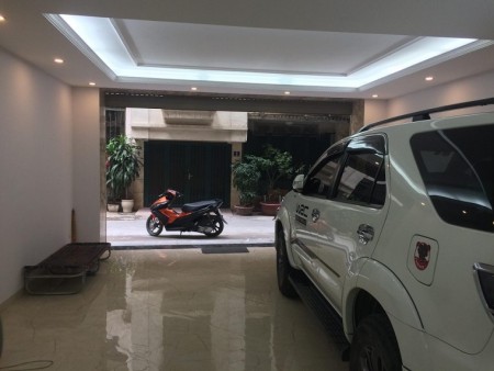Bán nhà hiếm có Hoàng Như Tiếp, gara ô tô kd đỉnh, dt 43m2, 5 tầng, giá nhỉnh 6 tỷ, lhcc