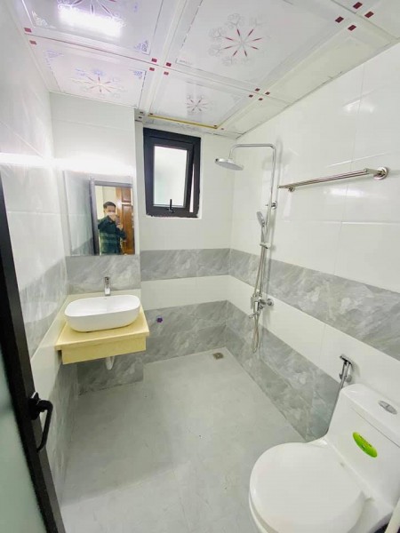 Bán nhà lung linh lô góc 3 mặt thoáng gần ô tô đường Trần Phú, Quận Hà Đông, lhcc