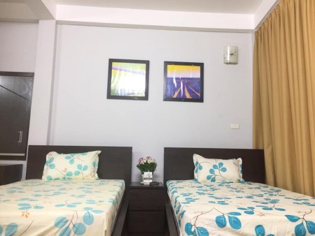 Bán nhà 5 tầng Phạm Văn Đồng, dt 44m2 giá 3.8tỷ, phân lô, view đẹp, nội thất cao cấp