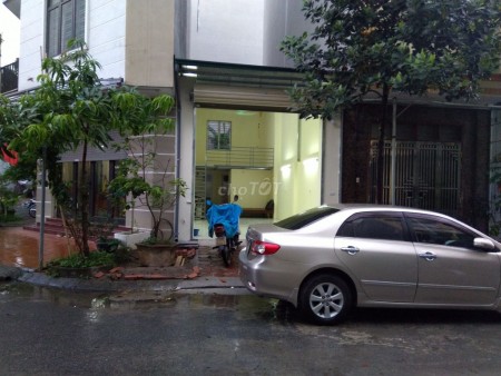 Cho thuê nhà mới xây xong tại khu đất dịch vụ 18, Đào Đất, Hàng Bè, phường Kiến Hưng, Hà Đông, Hà Nội