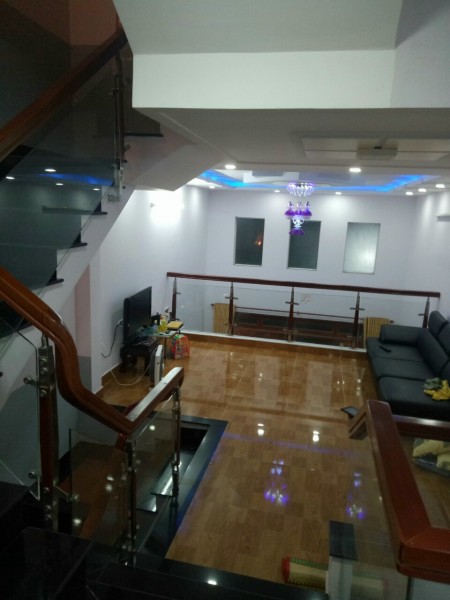 Bán gấp nhà 1 trệt,1 lửng 3 lầu Phạm Văn Chiêu, hẻm 5m ô tô, 4.1m x 16m, giá 6.5 tỷ