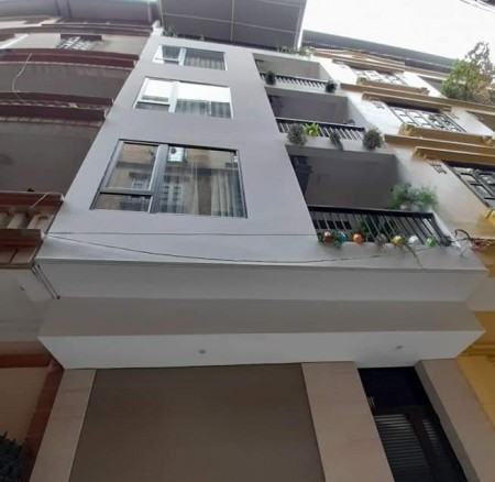 Tặng quá khủng khi sở hữu nhà Hoàng Quốc Việt, diện tích 36m2, 5 tầng, mặt tiền 5,2m vào ở luôn