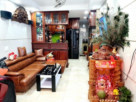 Lô góc, đường Lạc Long Quân, Tân Bình, dt 63m2, hẻm 8m, giá bán 6,5 tỷ
