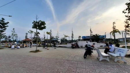 Chạy nợ cần ra đi lô đất nằm cổng trước trường mầm non, thanh toán linh hoạt, ngân hàng hổ trợ vay 70%