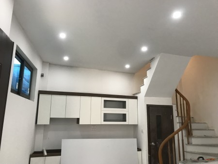 Nhà Phương Canh khu phân lô, ô tô đỗ, sổ đỏ chính chủ, sẵn sàng giao chủ mới.