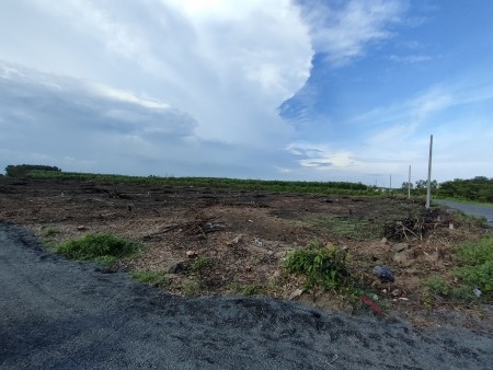 Bán đất Láng Dài, đất đỏ gân sân bay, giá sỉ khu đất 2 mặt tiền đường, giá siêu tốt