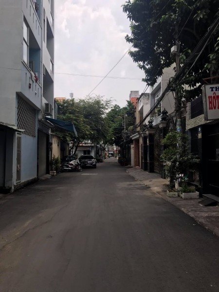 Bán nhà HXH Nguyễn Oanh, dt 78m2, siêu hiếm có 1-0-2, ngay chợ Căn Cứ, giá 5.7 tỷ
