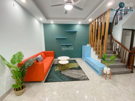Bán nhà Đông Thiên, siêu phẩm hiếm có trong khu vực, dt 33m2, giá 1.7 tỷ