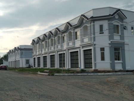 Nhà đẹp mặt tiền gúa rẻ Trà Vinh, giáp ranh khu công nghiệp và khu du lịch dịch vụ