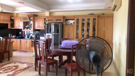 Tòa nhà Quan Hoa, 190m, 10 tầng, 26 phòng, ô tô tránh, 36 tỷ