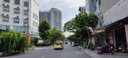 Bán nhà mặt phố Văn Phú, Quận Hà Đôn diện tích sử dụng 50m2, giá 9 tỷ