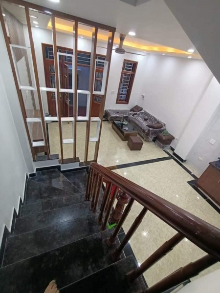 Bán nhà Xa la Quận Hà Đông, đúc 5 tầng diện tích 36m2, giá bán 2.69 tỷ, thương lượng
