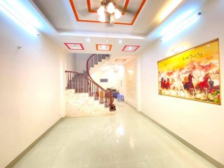 Bán Nhà Hồng Mai ngõ ngắn thông cách oto 10m, sổ đỏ vuông vắn cất két