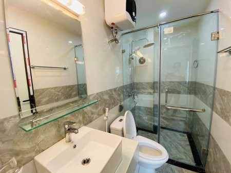 Nhà Đẹp Phố Bạch Đằng diện tích sử dụng 60m2 4 tầng đúc bê tông, giá 4.8 tỷ
