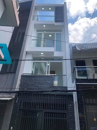 Bán nhà rộng 3.5 x 11.5 hẻm xe hơi đường Lý Thường Kiệt, sổ hồng chính chủ