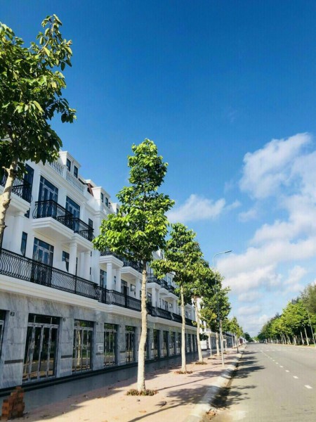 Chủ đầu tư mở bán nhà phố thượng lưu lk78 Mekong Centre Sóc Trăng sổ sẵn