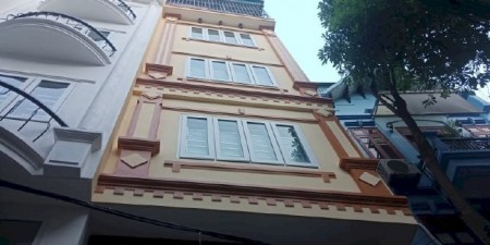 Bán nhà nguyên căn chính chủ Lạc Long Quân, view hồ Tây giá chỉ 18 tỷ