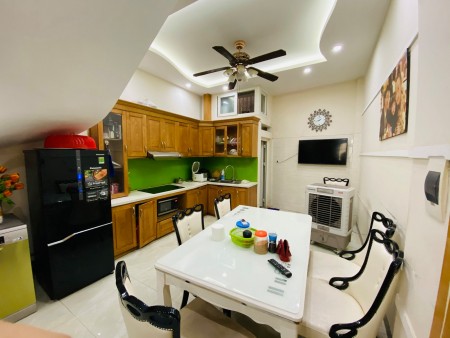 Bán nhà Minh Khai Hai Bà Trưng, dt 30m2 5 tầng, đường ô tô kinh doanh
