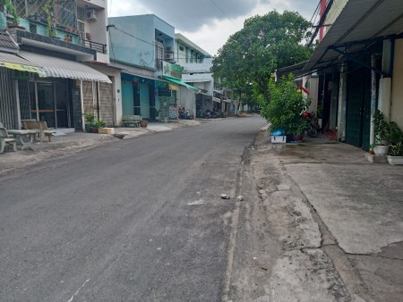 Nhà bán Quận Tân Phú dưới 5tỷ 1trệt 1lầu diện tích 47m2, 2p ngủ 2wc giá rẻ