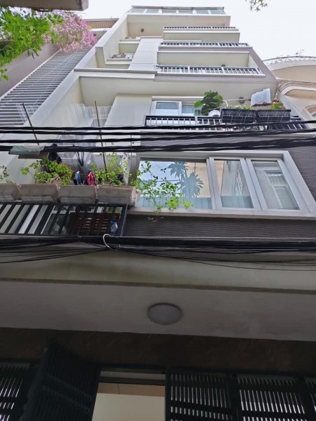Nhà Thịnh Quang, Đống Đa vừa xây xong DT120m2, MT7m, xây 7 tầng 19,x tỷ