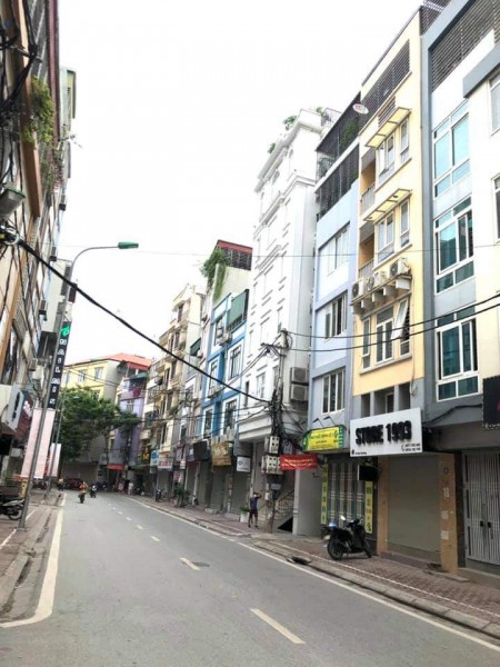 Covid -19! Cơ hội mua nhà mặt phố Tam Khương giá rẻ, vỉa hè rộng, đúc kiên cố 6 tầng