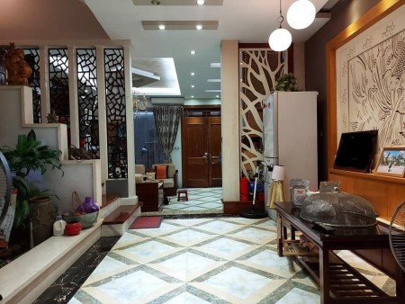 Bán nhà Trần Duy Hưng, lô góc, diện tích 55m2, đúc 5 tầng, giá bán 5 tỷ