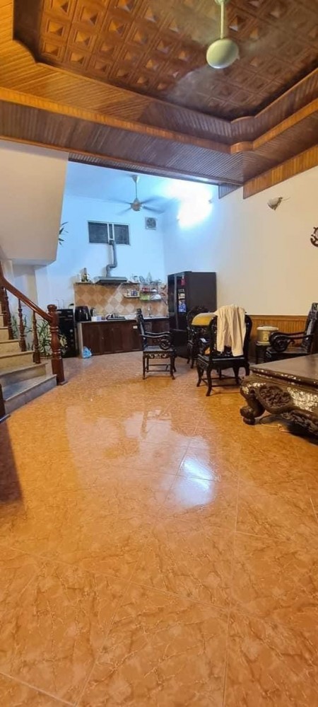 Bán gấp Vũ Ngọc Phan- Đống Đa diện tích 62m2, giá 5,5 tỷ. Vị trí trung tâm Đống Đa.