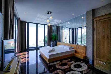 Bán gấp khách sạn 17 phòng mặt tiền Biển Hạ Long view biển 100%. phường 2, lhcc