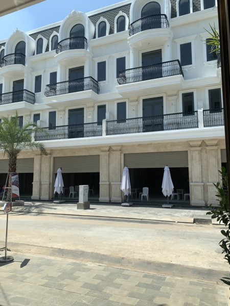 Đi đến slide 2