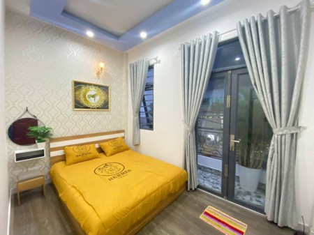 Bán Nhà Hxh Dương Quảng Hàm Gò Vấp, 76m2, Giá Chỉ 5.5 Tỷ, Cực Sock!