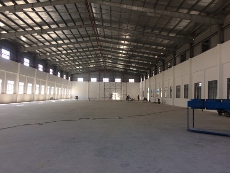 Cho thuê kho xưởng rộng 2900m2 mặt tiền đường Phạm Văn Đồng Thủ Đức
