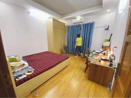 (Bán Gấp) Nhà Phố Trần Thái Tông 64M2 x 5 Tầng, Ngõ rộng kinh doanh SPA. Giá: 5.8 tỷ