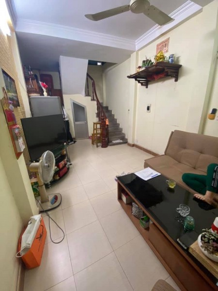 Bán nhà Siêu đẹp Phố Chính Kinh, Thanh Xuân, dt 40m2, 4 tầng, ô tô đỗ gần, giá 2.55 tỷ