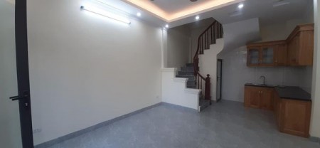 Bán gấp nhà Trần Khát Chân, Hai Bà Trưng, 30m2, 5 tầng, Mt 3.6m, gần ô tô, chỉ 2.3 tỷ