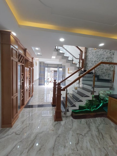 (Gò Vấp)Bán nhà cực đẹp hẻm xe hơi đường Phan Huy Ích, đúc 5 tầng, giá chỉ 5.9 tỷ