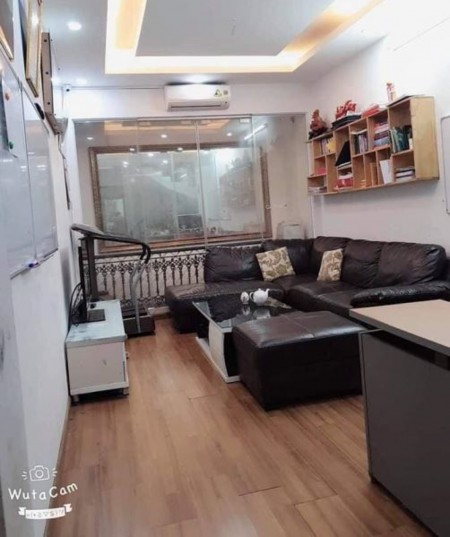 Bán Nhà Ngõ Ô Tô Hoàng Quốc Việt, Cầu Giấy, 5 tầng, dt 37m2, giá 5,2 tỉ, nhà mới xây
