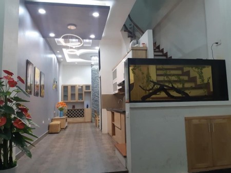 Bán nhà nguyên căn ở ngay, thiết kế đẹp bao sang, liên hệ 0981901069, nhỉnh 3 tỷ