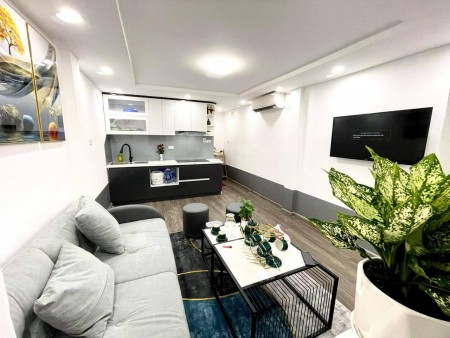Nhà đẹp Trường Chinh, cực gần phố 4 tầng đúc, dt 35m2, mt 3.7m, giá 2.97 tỷ.
