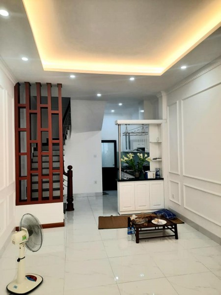 Bán nhà mới 5 tầng, Cổ Nhuế, 48m2 giá 4.3 tỷ. View đẹp, thoáng sáng long lanh