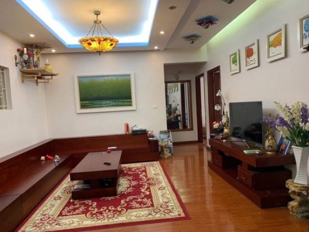 Khu VIP Hoàn Kiếm khu tập thể Phố Tông Đản giá 11.5 tỷ, diện tích 160m2, KD tốt