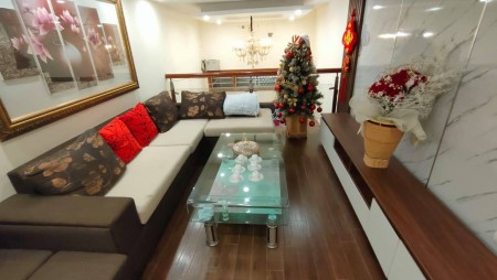 Bán nhà phố Kim Mã trung tâm Quận Ba Đình, giá bán 4.7 tỷ, thiết kế thông minh, lhcc