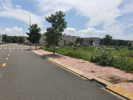 Bán đất ở đã có thổ cư 100m2 tại đường ql13 ở Lai Uyên Bàu Bàng Bình Dương