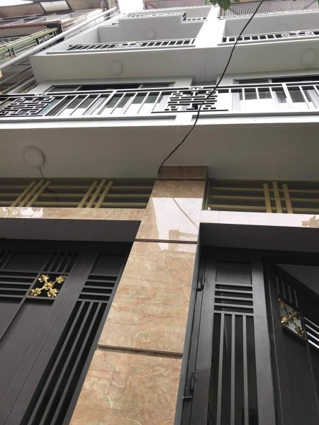 Bán gấp nhà phố Lê Thanh Nghị, ô tô, KD, 65m2 MT 4m, giá chỉ 16,95 tỷ