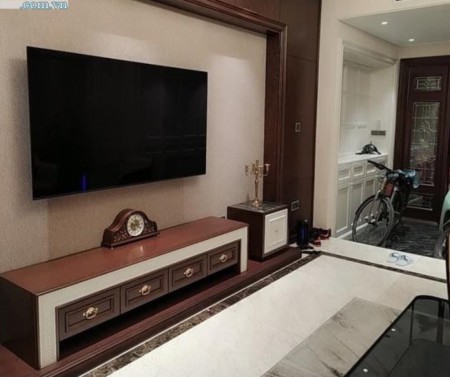 Bán Gấp Nhà Nguyễn Văn Huyên, Cầu Giấy, dt 43m2, 5 tầnng, giá 4.9 tỉ, ô tô đỗ cửa, nhà đẹp