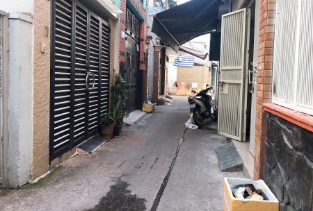 Bán nhà đầu tư giữ tiền Nguyễn Hồng Đào dt 62m2 giá quá rẻ chỉ nhỉnh 5 tỷ